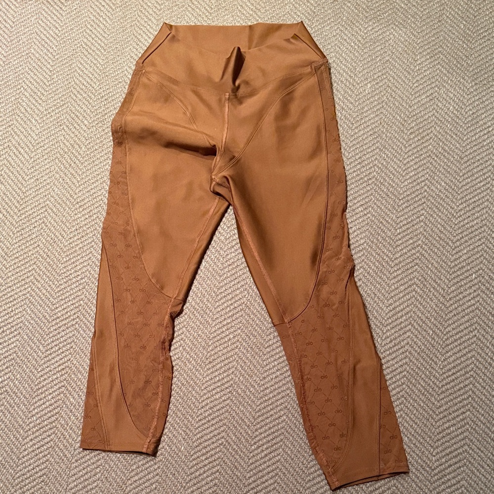 ALO Yoga Tan Leggings logo rare